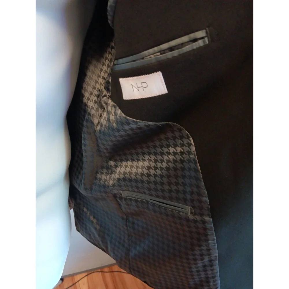NHP Men's 38S Black Suit Jacket Double-Vented Two-Button (Saks Fifth Ave)